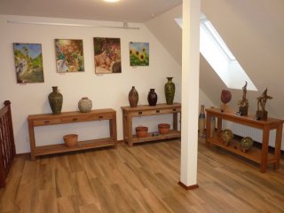 Galvína obchod s vínem & galerie